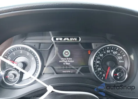 2021 Ram 1500 Big Horn 4X2 5'7 Box из США, поврежденный, VIN 1C6RREFT7MN661083